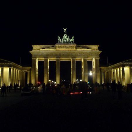 Apartment&Rooms Near Brandenburg Gate Berlin Kültér fotó